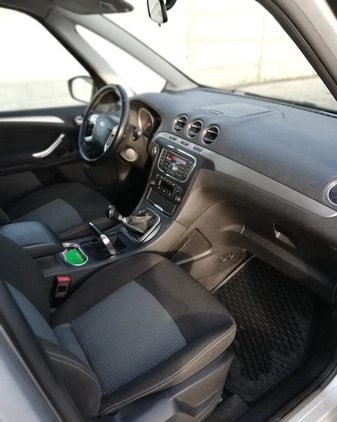 Ford Galaxy cena 33900 przebieg: 242800, rok produkcji 2013 z Pleszew małe 67